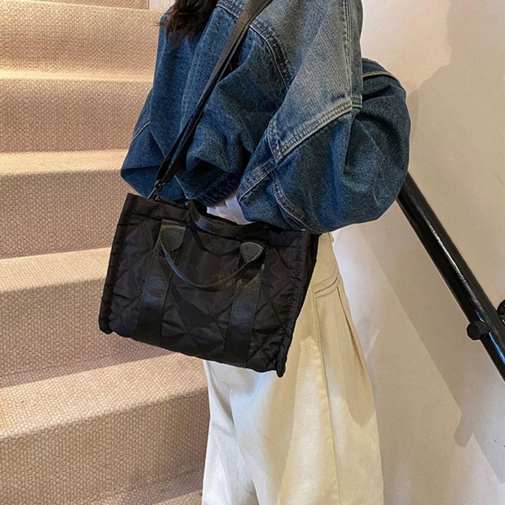 Korean Style Korean Shoulder Bag Large Capacity Small Puffer Bag Space Cotton Crossbody Bag  Girls