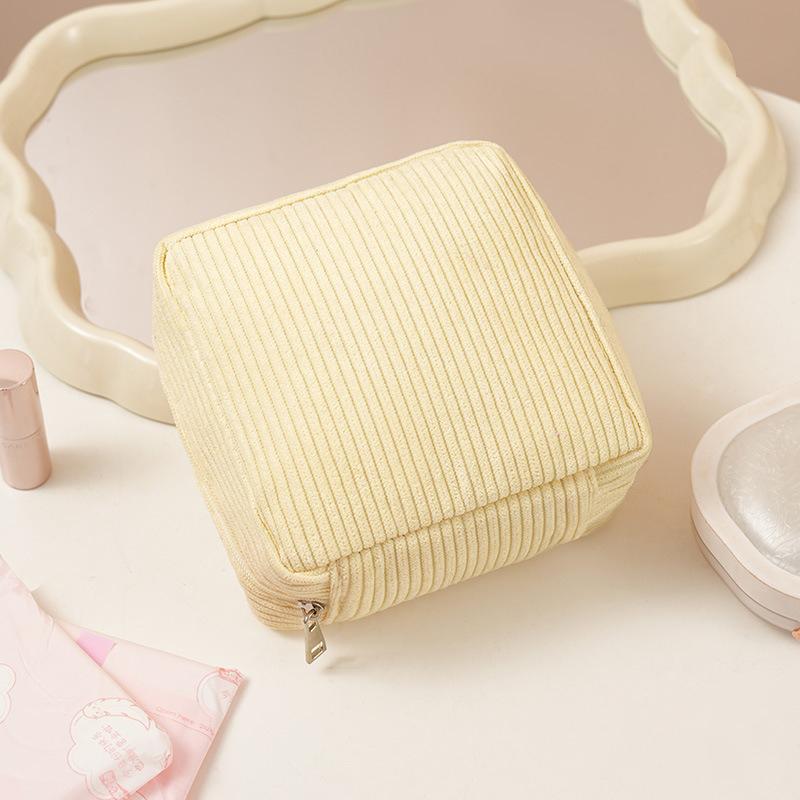 Toiletry Bag Sanitary Pad Pouch Small Makeup Bag Cosmetic Storage Pouch Women Pad Pouch Cute Cable Case SNBD003