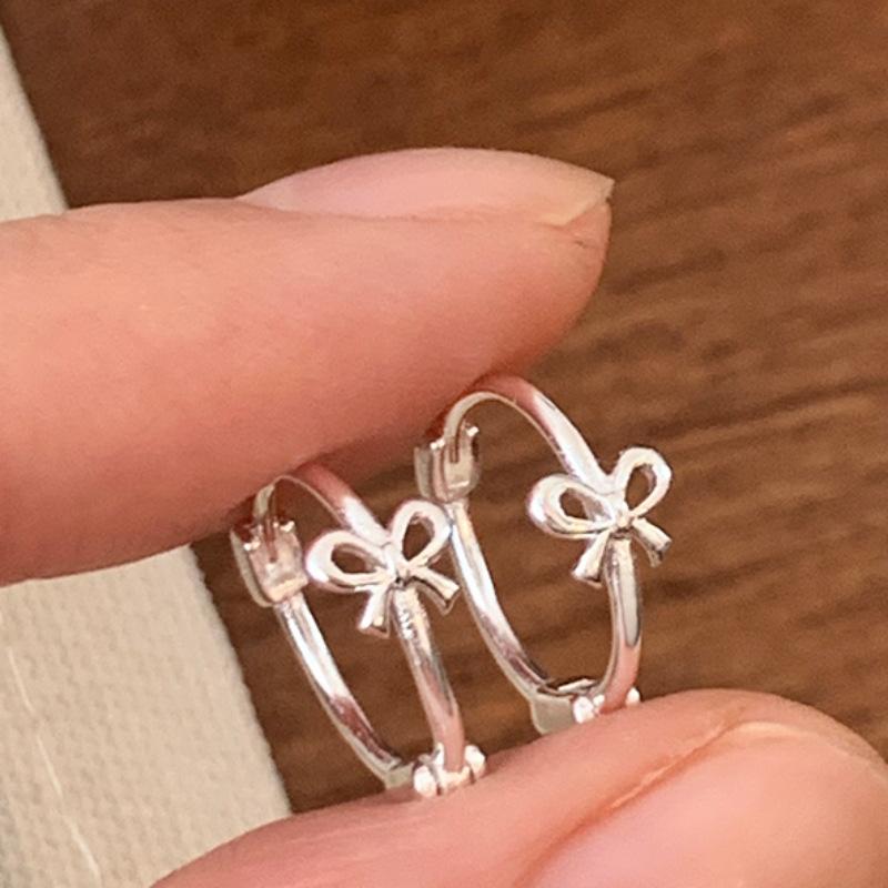 Mini Bow Earrings Small Simple Gentle Delicate High-end Light Luxury 100% Match Daily Affordable Dainty Women's Versatile Earrings