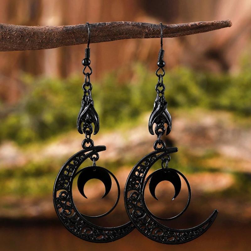 

1 пара готических черных серег-подвесок в форме летучей мыши и полумесяца с полым узором, элегантные серьги-полумесяцы, женское ювелирное украшение, подарок Moon&one-size