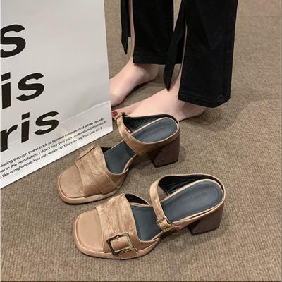 Damen Hausschuhe Sandalen Schuhe mit quadratischer Zehenpartie Sommer 2025 Neu Kleid Elegant Offene Zehen Pumps Frau Trend Flip Flops
