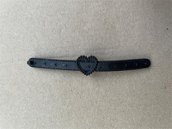 Monstering High Puppenzubehör Dekorationen Taschen Hüte Schuhe Halskette Brille Stirnbänder Kinder Spielhaus Puppendekorationen Teile