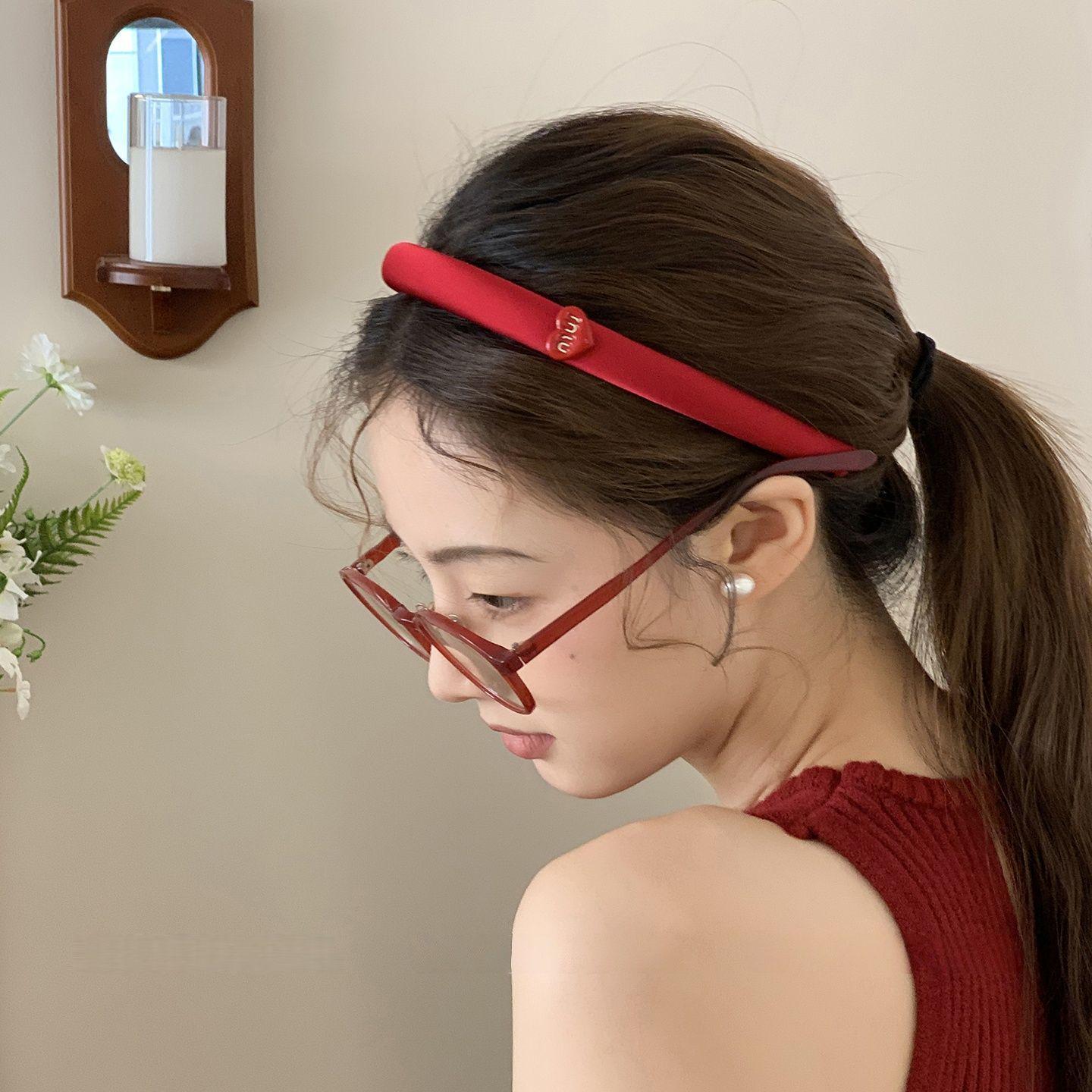 

2025 Women s Red Bow Heart Headband: Versatile, Thin, and Stylish