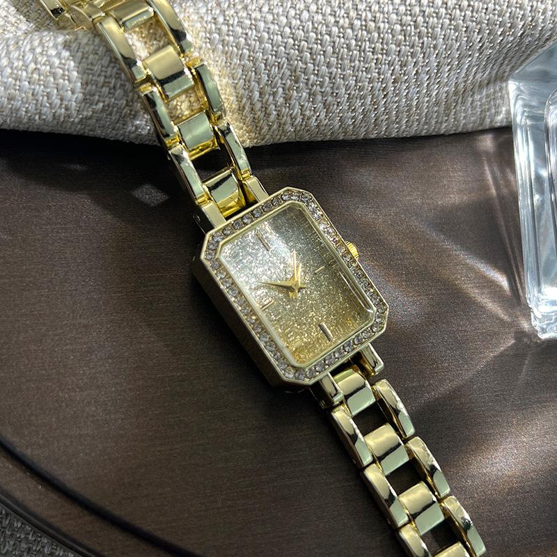 Gradually Change Fashion Women Rhinestone Square Bracelet Watch Simple Sparkling Star Quartz Watch