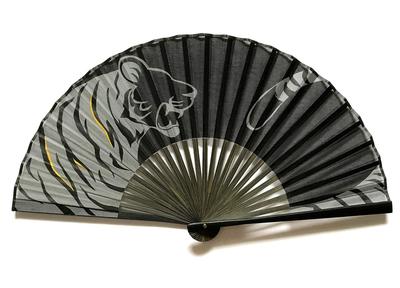 Hanakanzashi Men's Folding Fan with Tiger and White Tiger Design, White and Black, Large, Stylish Design, 22cm, Premium Quality, 6024