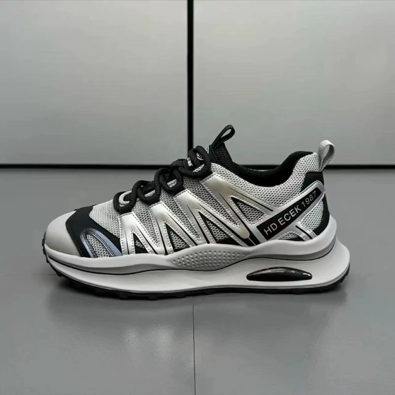 

Кроссовки мужские на толстой подошве, с мягкой подошвой, удобные и легкие, модная обувь, с круглым носком, низкие, на шнуровке, сетчатые, дышащие, мужские 44 чёрный