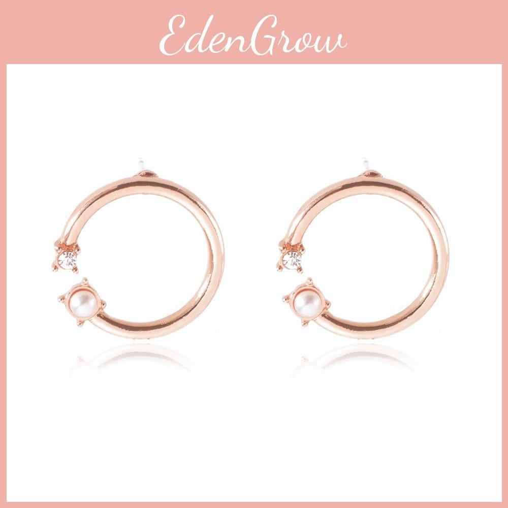 Elegant Pearl Alloy Stud Earrings Womens Geometric Design Modern Fashion