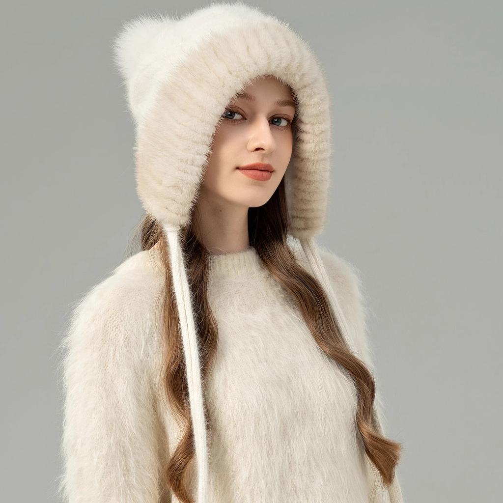 Autumn and winter new fox hairball hat women's warm ear protection Lei Feng hat shows a small face and cold protection thickened plush hat