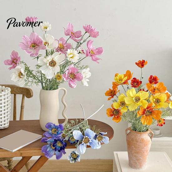 Wartungsfreie Blumendekoration für Hotel, 33 Zoll hohe künstliche Cosmeen-Blumen in Vasen, gefälschte Seiden-Gänseblümchen-Zweige mit Stielen in Vase, realistisch