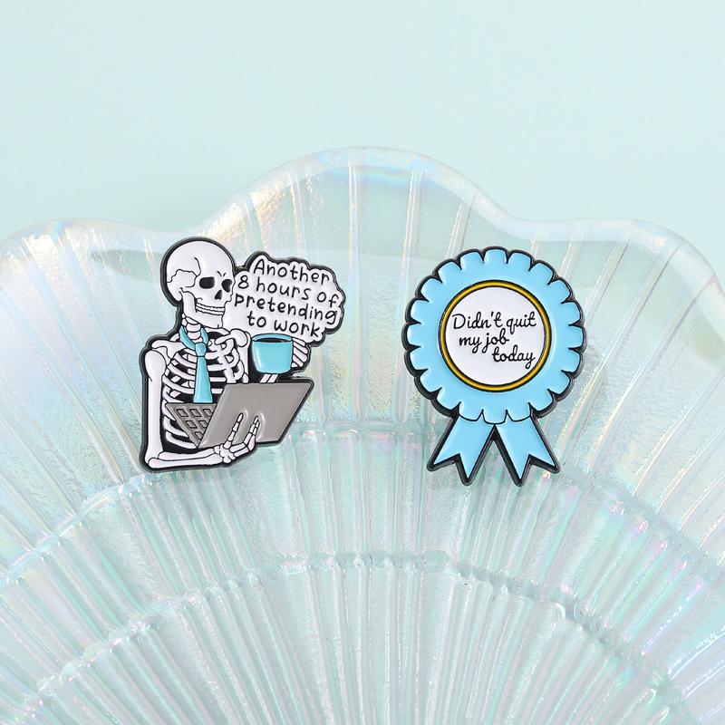IDK I Just Work Here Enamel Pins Job Meme Brooches Lapel Badges Clothes Funny Not The Worst Employee Jewelry Gift for Friends