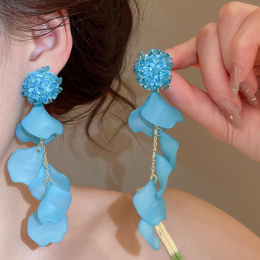 Silberne Nadel Strass Blume Quaste Brautohrringe, Vielseitige Ohrstecker für Damenmode.