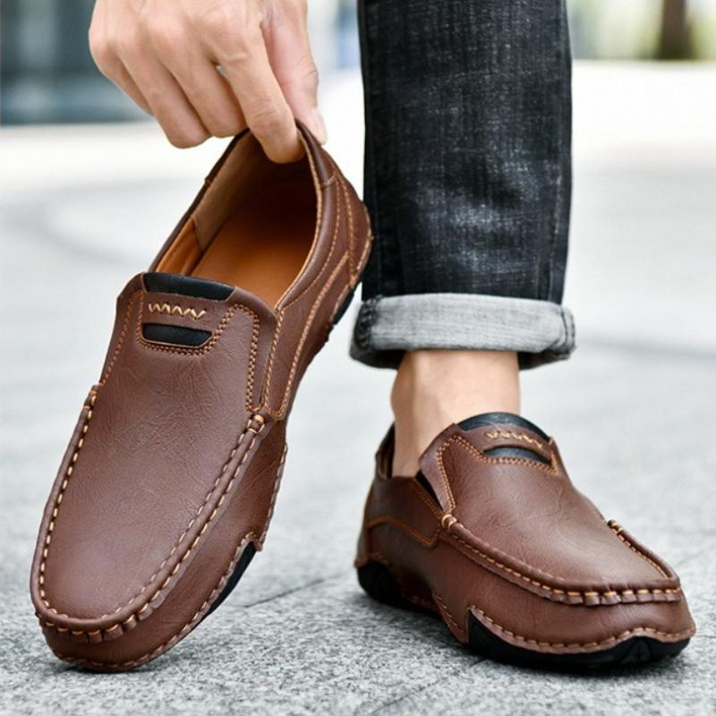 New Handmade Leather Men Shoes Casual Comfortable Men Loafers Slip on Leather Shoes Men Flats Hot Sale Outdoor Walking Shoes