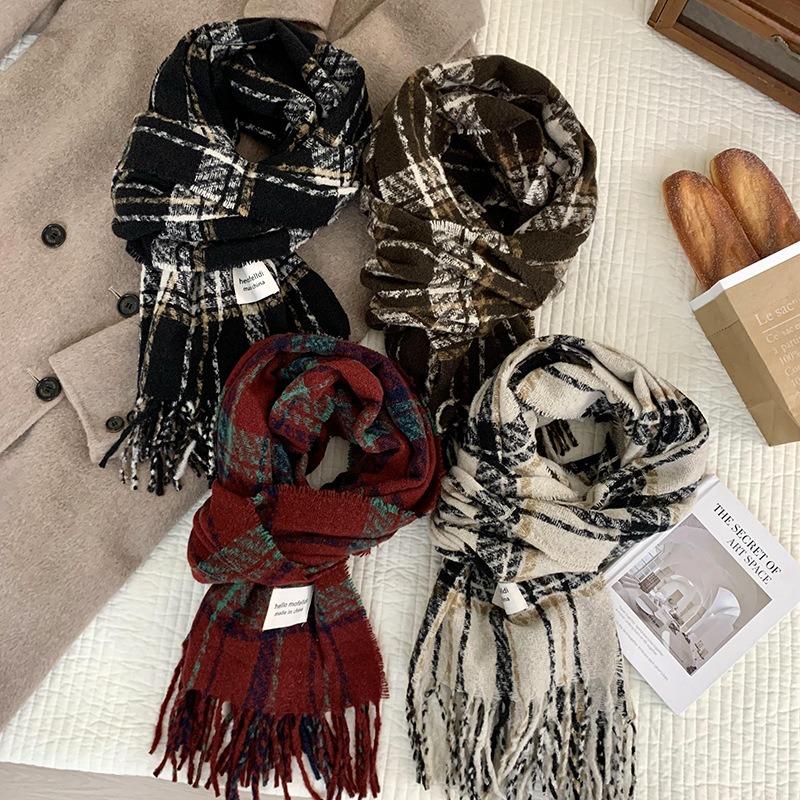 Scarf Women's Winter High-end Sense New Versatile Warm Imitation Cashmere Scarf Retro Plaid Scarf