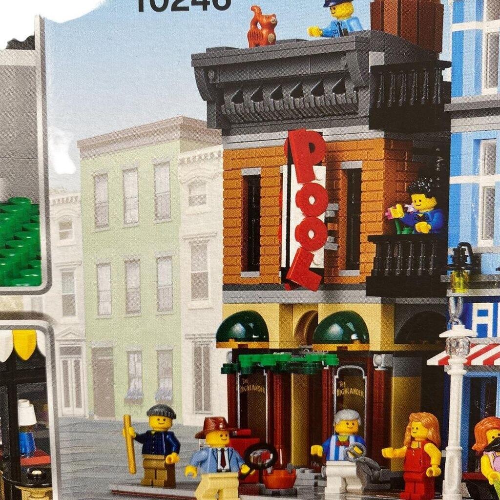 LEGO конструктор Creator – Городская жизнь (10255)