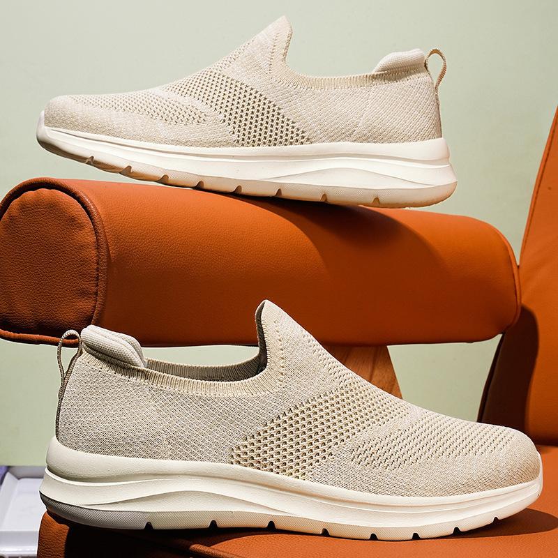 Extra Large Size Men's Shoes Mesh Shoes Fly Woven Mesh Lightweight Casual Sports Shoes Men's Running Shoes