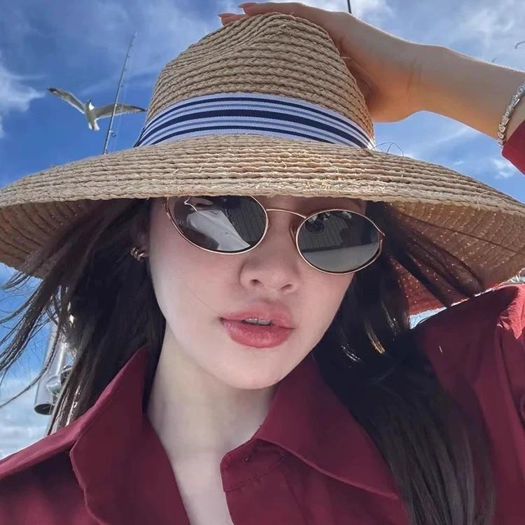 High-End 2026 European & American Women's UV Protection Oval Metal Sunglasses