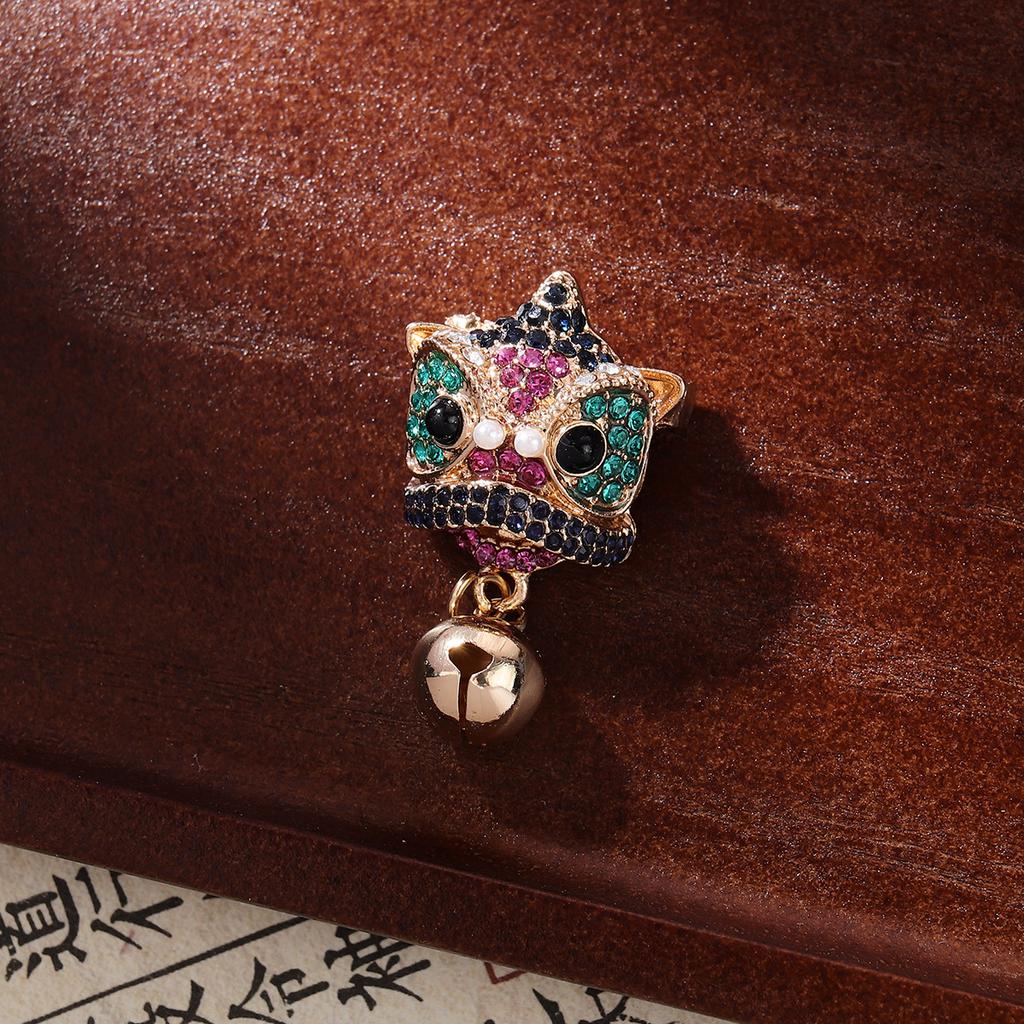 Fashion Personalized Chinese Style Lion Wake Pin Full of Rhinestones Cute Bell Chest Flower Fashion Accessories