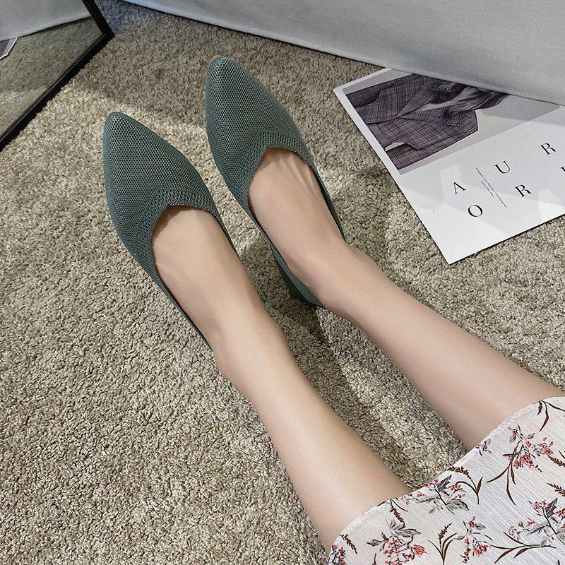 Solid Color Pointed Toe Women's Slip-On Flats - Breathable, Low Heel, Casual Knit Design