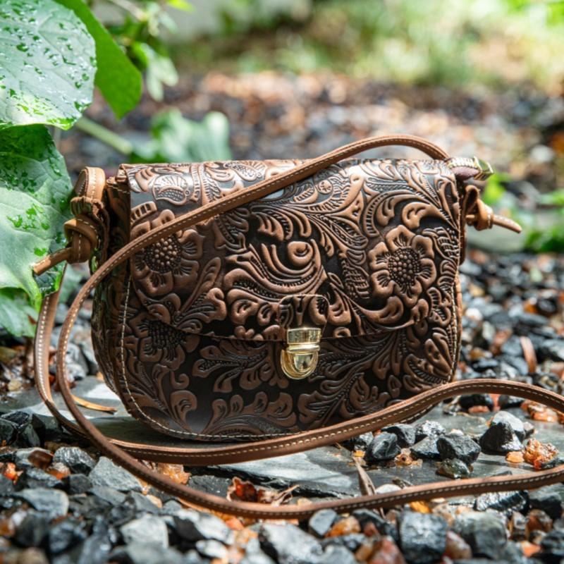 Johnature Women's Genuine Leather Shoulder Bag Versatile Cowhide Embossed Buckle Retro Crossbody Bag