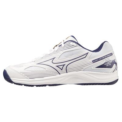 Sports Shoes White Cyclone Speed 4