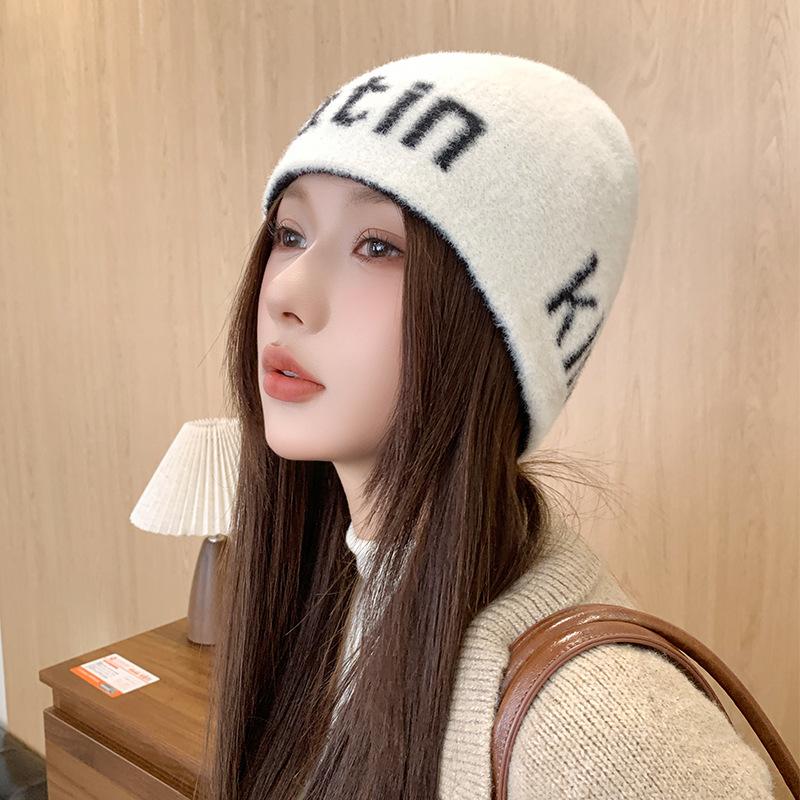 Spring and Autumn Warm Baotou Letter Versatile Wool Knitted Hat Female