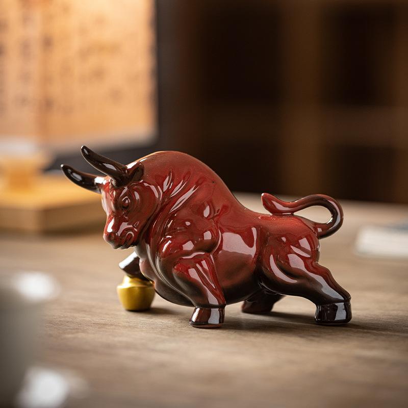 Ceramiczna Statuetka Byka Walki Byków Rzeźba Bydła Wall Street Dekoracja Feng Shui do Biura na Biurko Półka na Książki Ozdoby Figurki Zwierząt