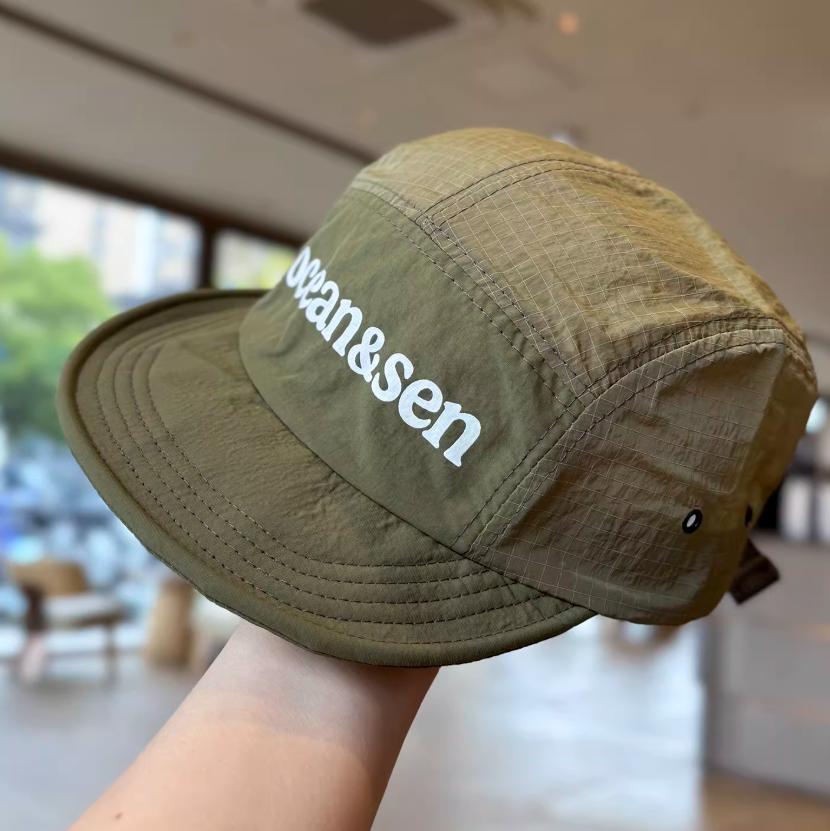 Short Brim Ladies Baseball Cap Nylon Mesh Letter Print Unisex Korean Fashion Hat for Outdoor Running Cycling Hiking