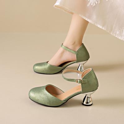 Mode 2024 Zomer Nieuw Ronde Neus Effen Kleur Licht Mond Platte Knoop Riem Sexy Bovenkleding Grote Sandalen Dames Comfortabele Enkele Schoenen