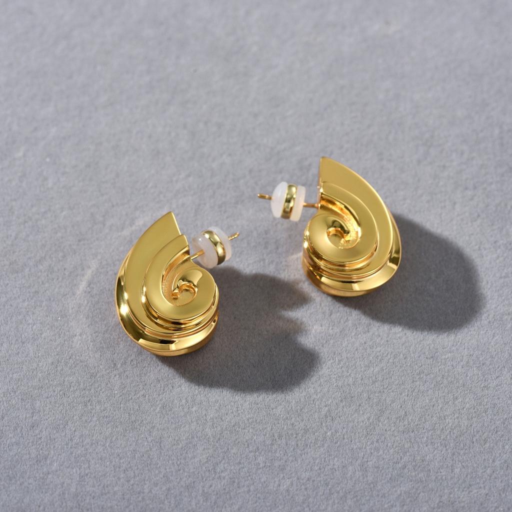 Spiral Conch Premium Metal Wind S925 Silver Needle Earrings Personality Simple Temperament Design Earrings