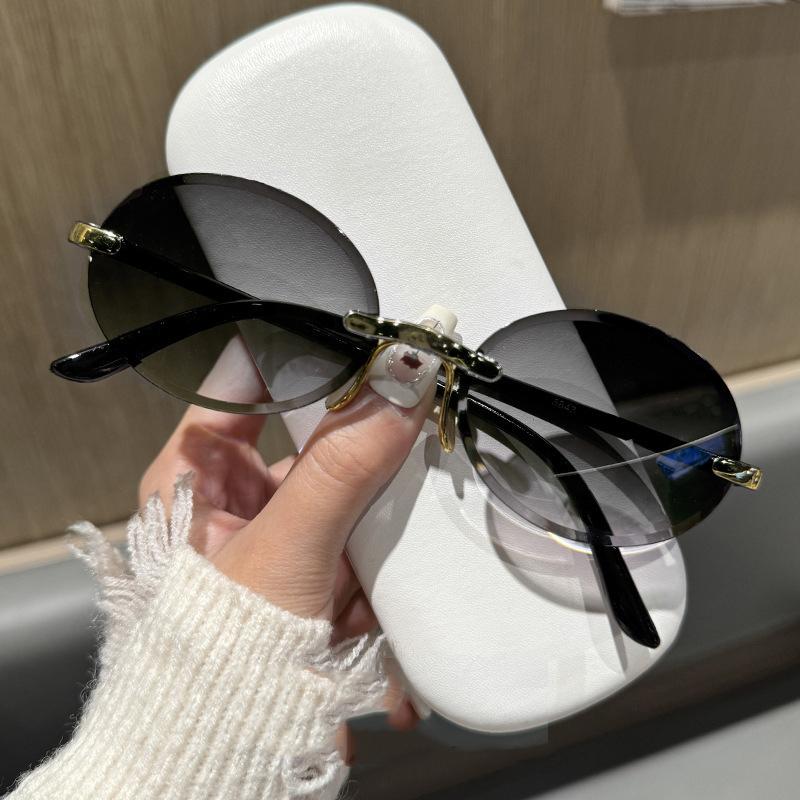 Non-polarizd Rimless Oval Women Sunglasses Vintage Punk Sun Glasses Trendy Frameless Shades