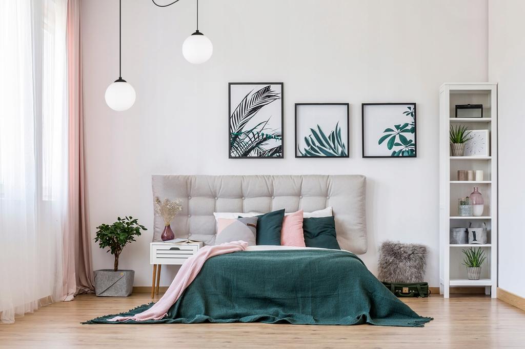 CEILING HANGING LAMP SPIDER BALL BLACK LED 15cm