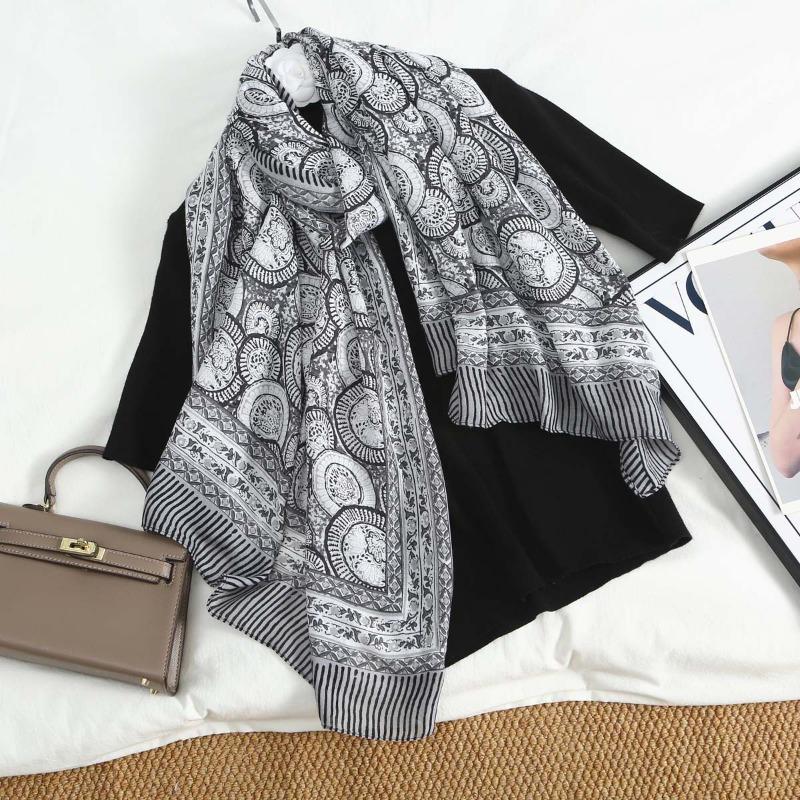 Fashion Women's High-end Sense Retro Printing Thin Silk Scarf Scarf Cotton and Linen Feel Spring and Autumn Warm Sunscreen Scarf