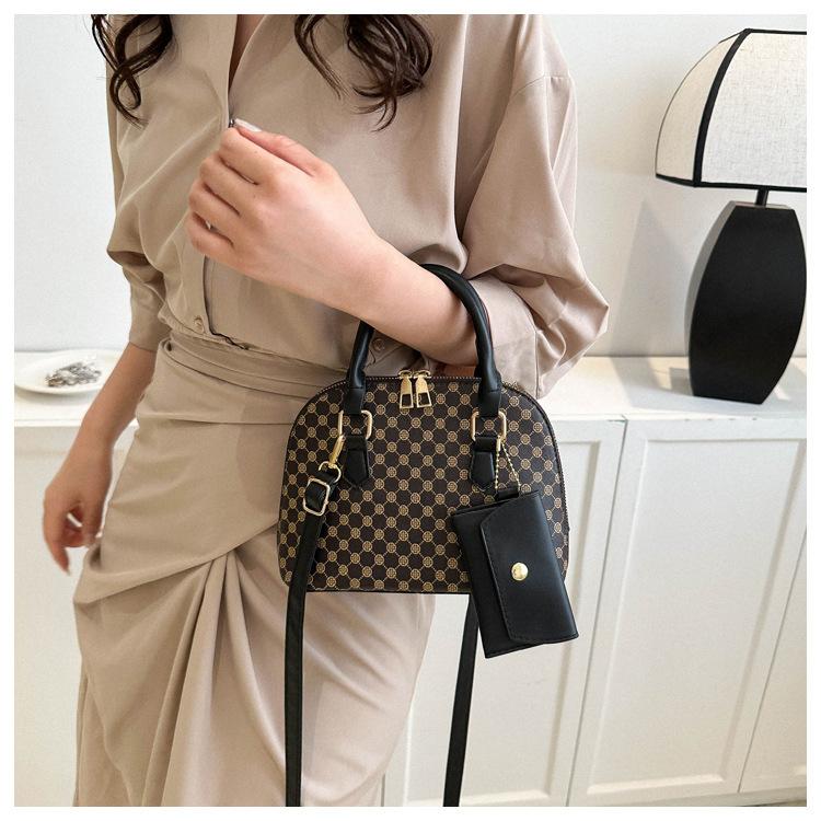 Luxury Shell Bag Fashion Women's Handbag Simple Style Shoulder Bag Plaid Print Crossbody Bag Shell Shape Wallet Card Bag