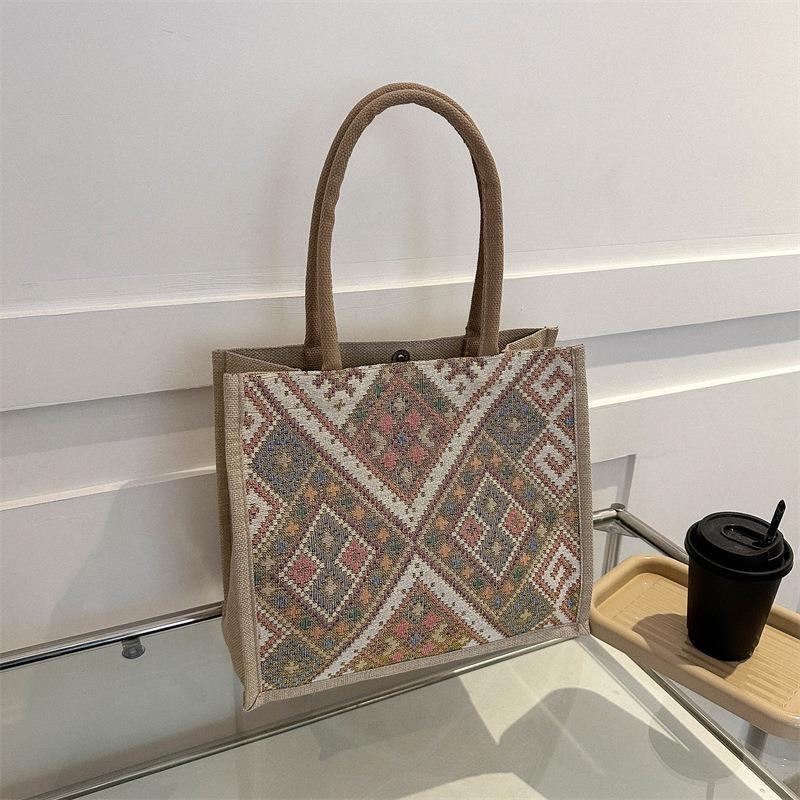 2025 New Canvas Tote Bag Large Capacity Women's Korean Cotton and Linen Commuter Packaging Lunch Box Bag