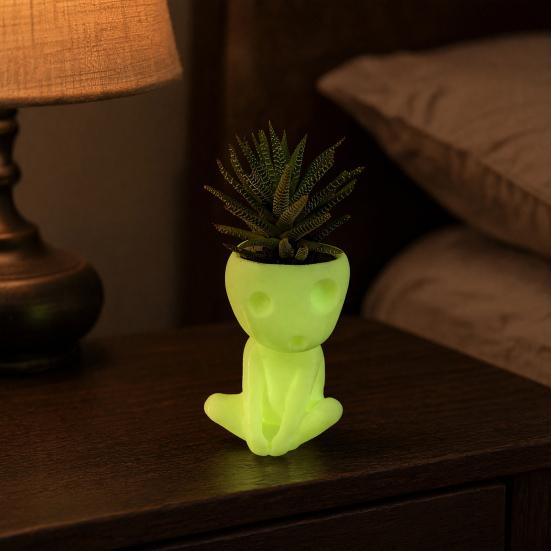 Cute Ghost Planter, Resin Sitting Figure Flowerpot, Novelty Glow-in-The-Dark Plant Pot for Succulents Cacti Small Houseplants