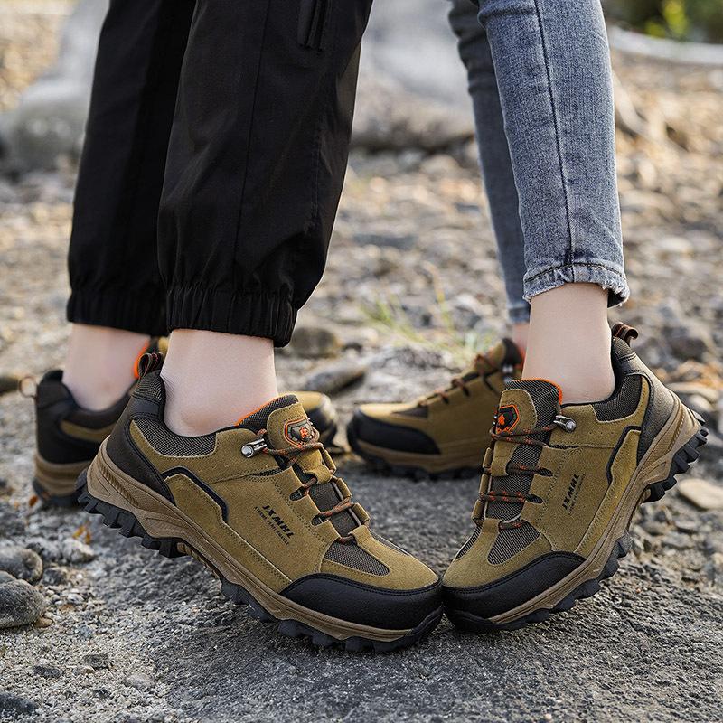 Outdoor men's mountaineering shoes wear-resistant climbing field training couple women's sports shoes low-top new models