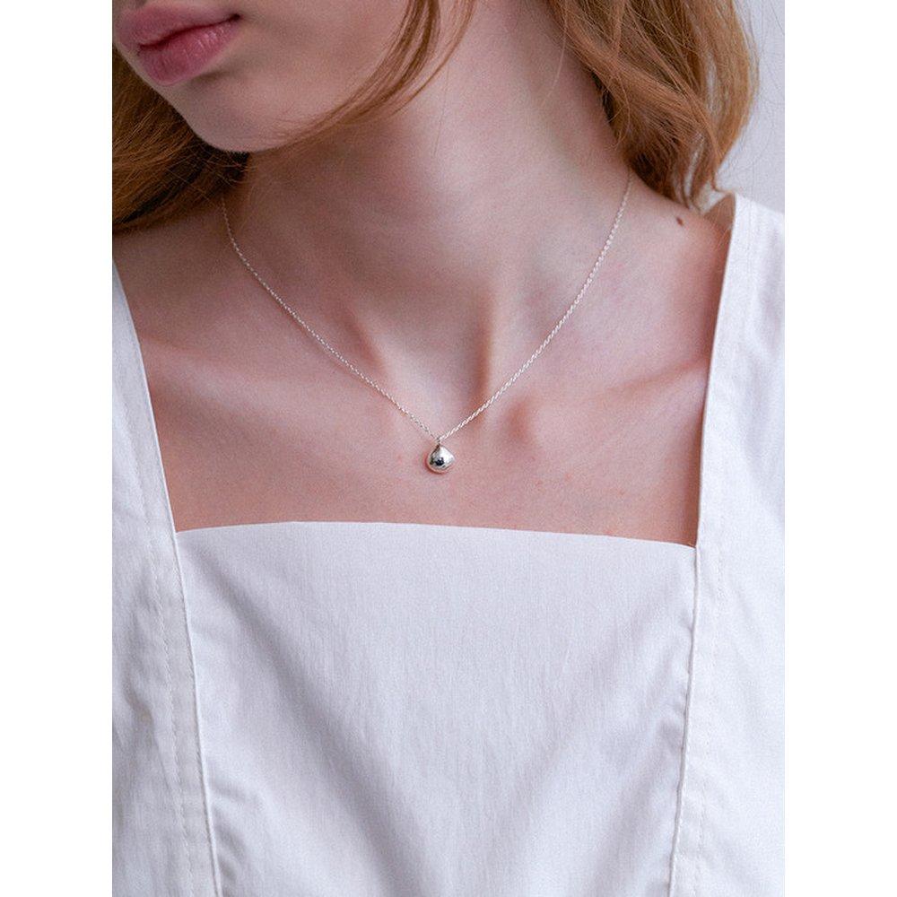 Mini Shell Necklace Jn032