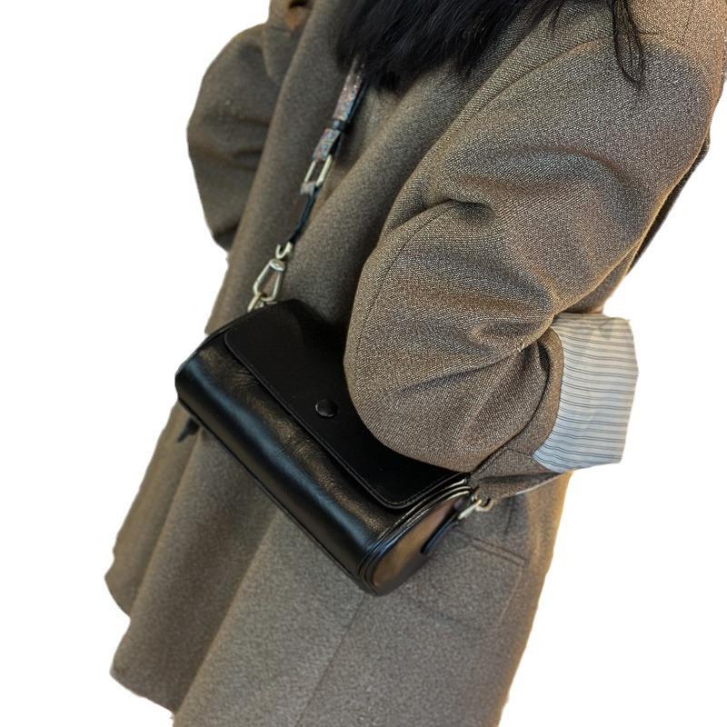 Retro Versatile Small Bag Crossbody Bag Women's New Cowhide Women's Bag Fashion High-end Underarm Bag Shoulder Bag