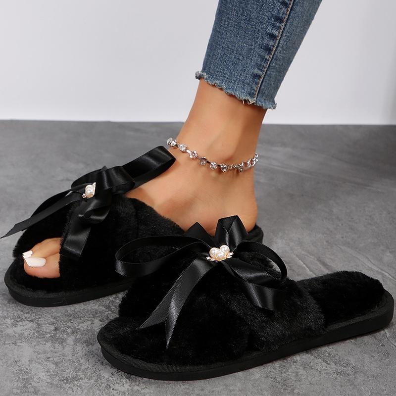 Fashion Cross Strap Fur Slippers Women Winter 2025 Fashion Lace Up Pearls Cotton Slippers Woman Slip On Non Slip On Plush Slides Female