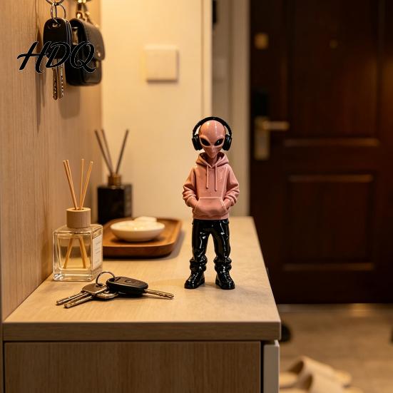 Niche Trendy Desk Toy 3D Printed Alien Figurine with Hoodie And Headphone Desktop Home Office Accent Ornament Cyber Style Statue for Gaming
