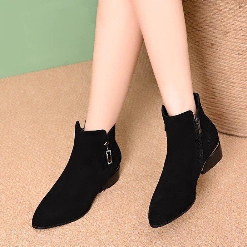 Low-heeled Short Boots Women's Thick-heeled Spring and Autumn Single Boots 2025 Autumn New Matte Mother Shoes Flat-soled Soft Leather Small Bare Boots