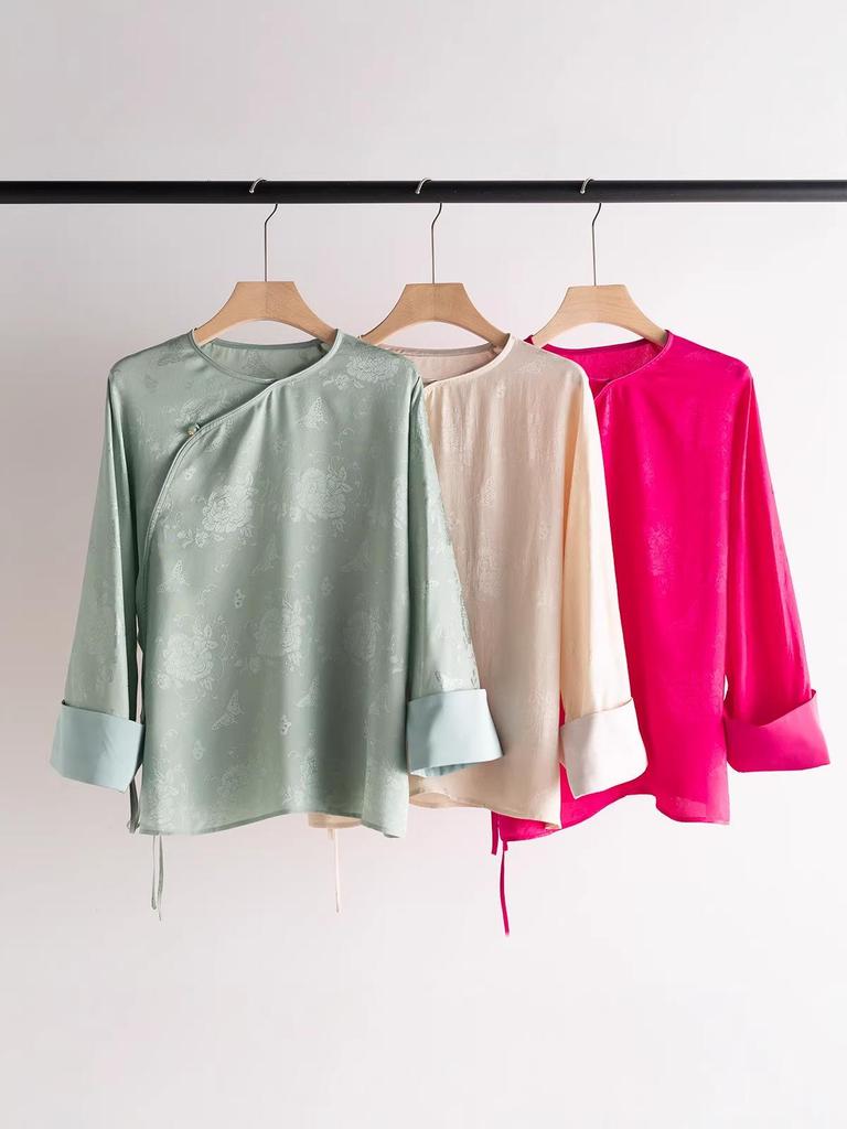 New Chinese Style Hanfu: Round Neck, Long Sleeve, Retro Silk Flower Embroidery for Women