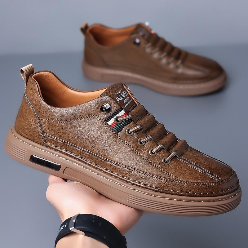 New Men's Shoes Spring Business Casual Leather Shoes Soft Leather Soft Sole Light Sports Niche Non-slip Wear-resistant Board Shoes