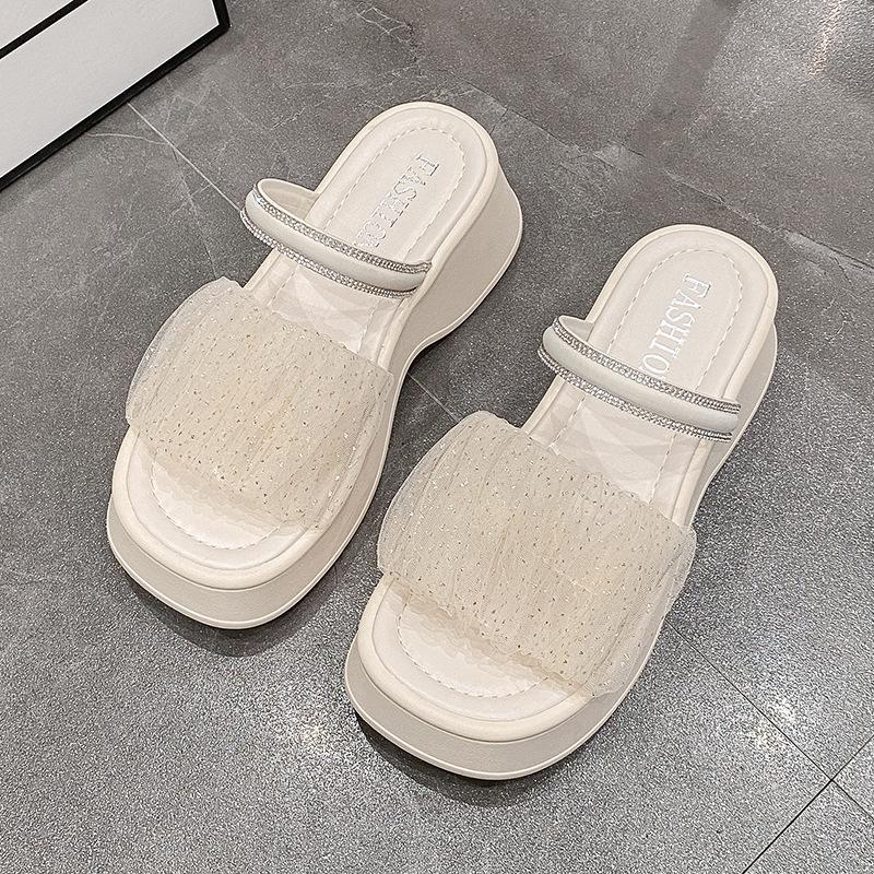 

Сандалии на толстой подошве, Женские 2025 Лето Новинка Уличная обувь Шлепанцы из губки, Модные и простые Пляжные римские туфли со стразами 35