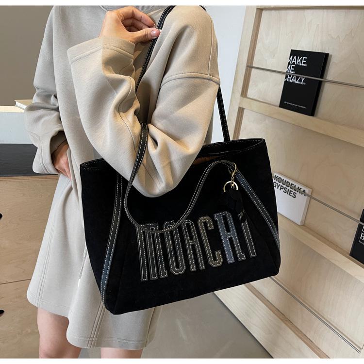 Autumn and Winter Retro Large-capacity Bag Women's 2024 New Fashion Commuter Shoulder Bag Suede Matte Tote Bag