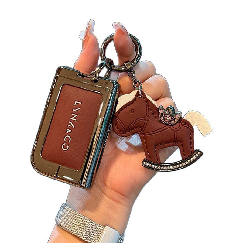 Lynk & Co 06 Luxury Leather & Metal Key Cover for 25 Models - Full Protection & Secure Fit