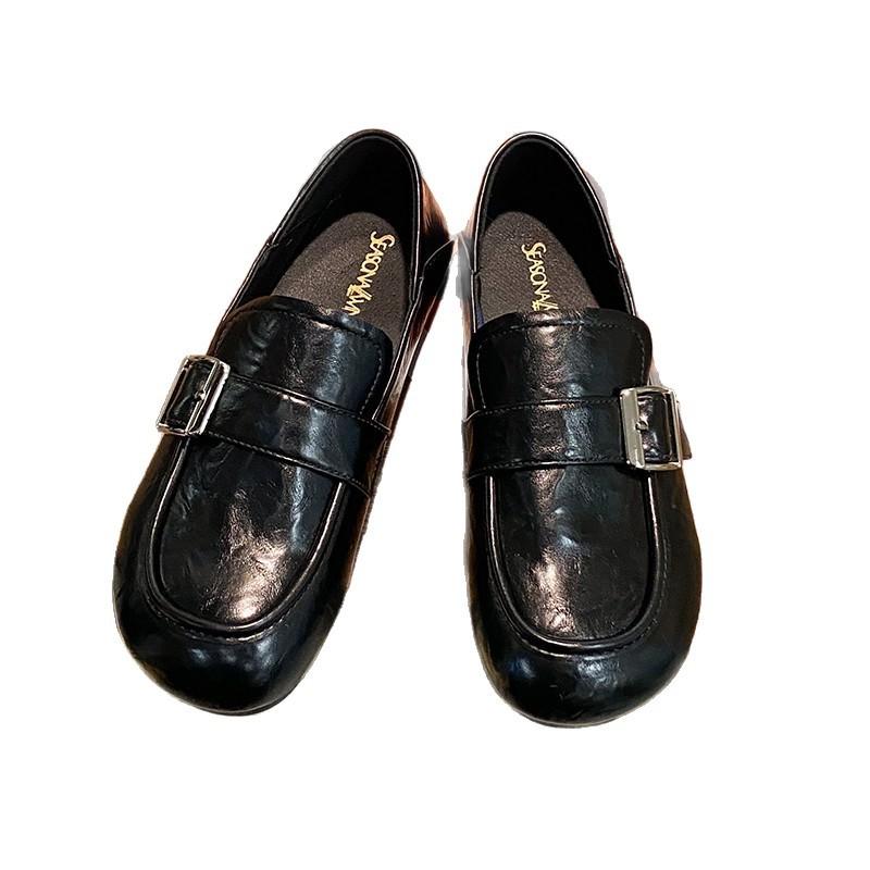 One-pedal belt buckle women's spring and summer new flat-bottomed small leather shoes retro two-wear Doudou single shoes