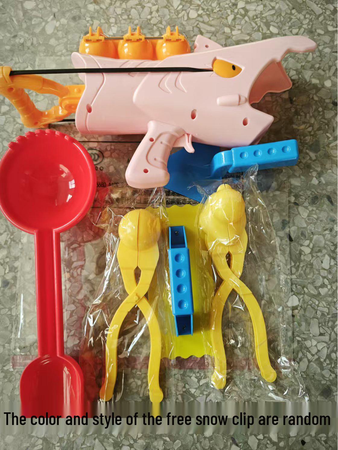 

Снежкометатель: Зимний инструмент для игры в снежки и пневматический пистолет для снежных боев