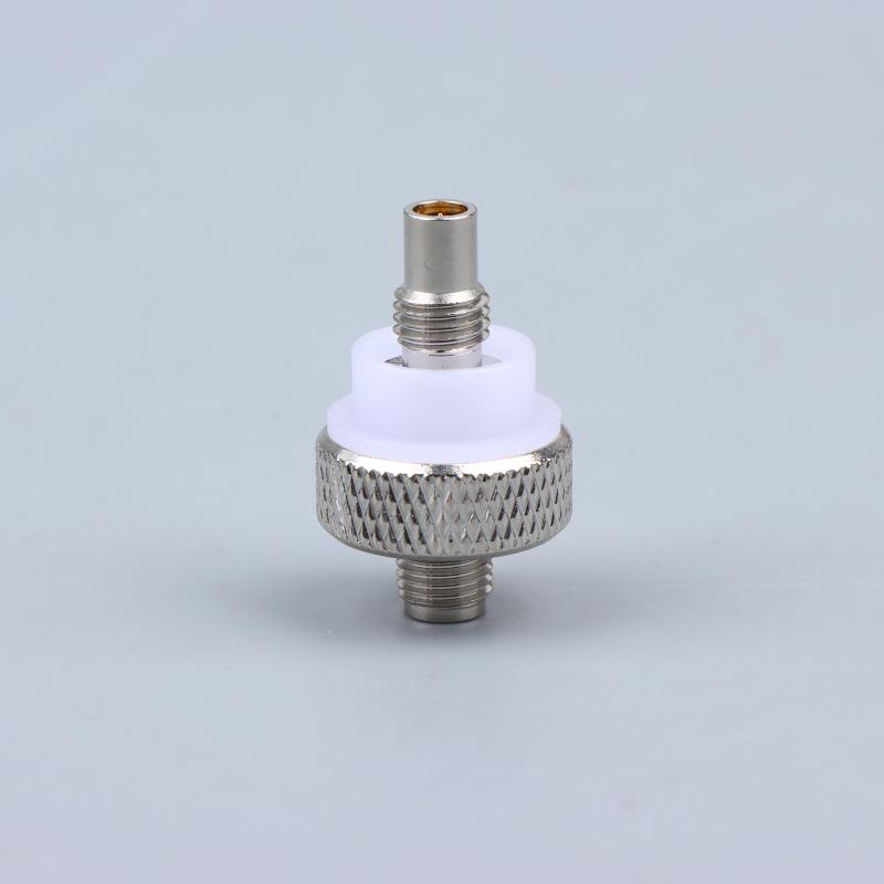 SMA Female Antenna Adapter for Walkie Talkie R7 Plug Sturdy Design for Clear Communication Supports Connection to External Antenna