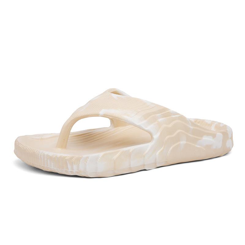 

Мужские шлепанцы лето 2025 новые домашние нескользящие верхняя одежда износостойкие толстые подошвы наступая на дерьмо ощущение защемления ног пляжные сандалии 45